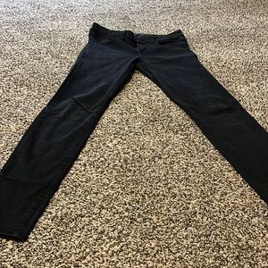 American Eagle Outfitters. Black Jegging super stretch. Size 4